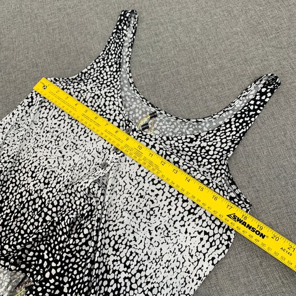 Jessica Simpson Soft Flowy Tank Top Black White Leopard Scoop Neck Viscose Small - Picture 9 of 12
